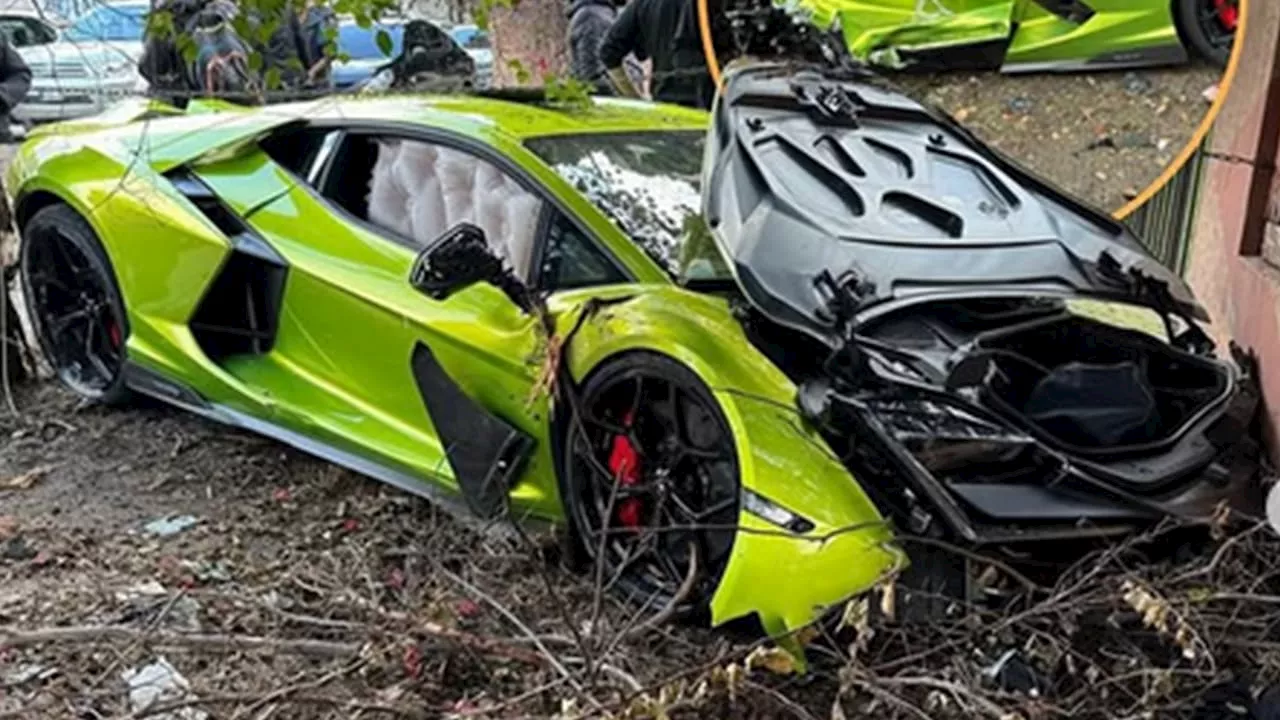 Lamborghini Revuelto kollidiert bei Übergabe an neuen Besitzer