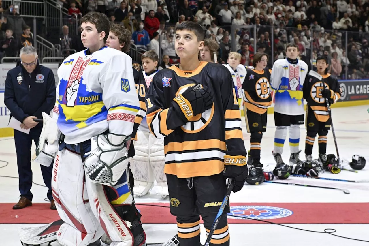 Don't take out anger at Trump by booing U.S. peewee hockey players: Quebec officials