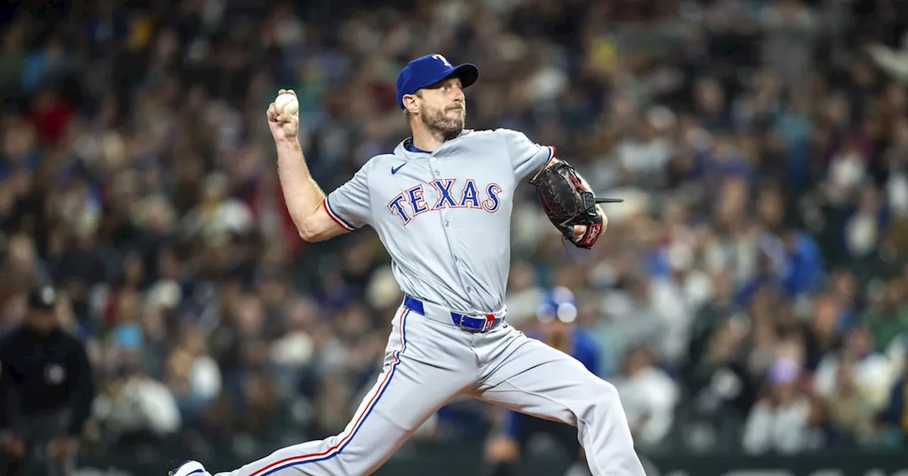 Max Scherzer delivers a pitch during a baseball game