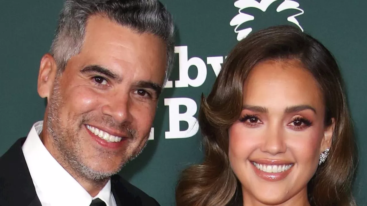 Jessica Alba's Empowering Post Amidst Divorce from Cash Warren