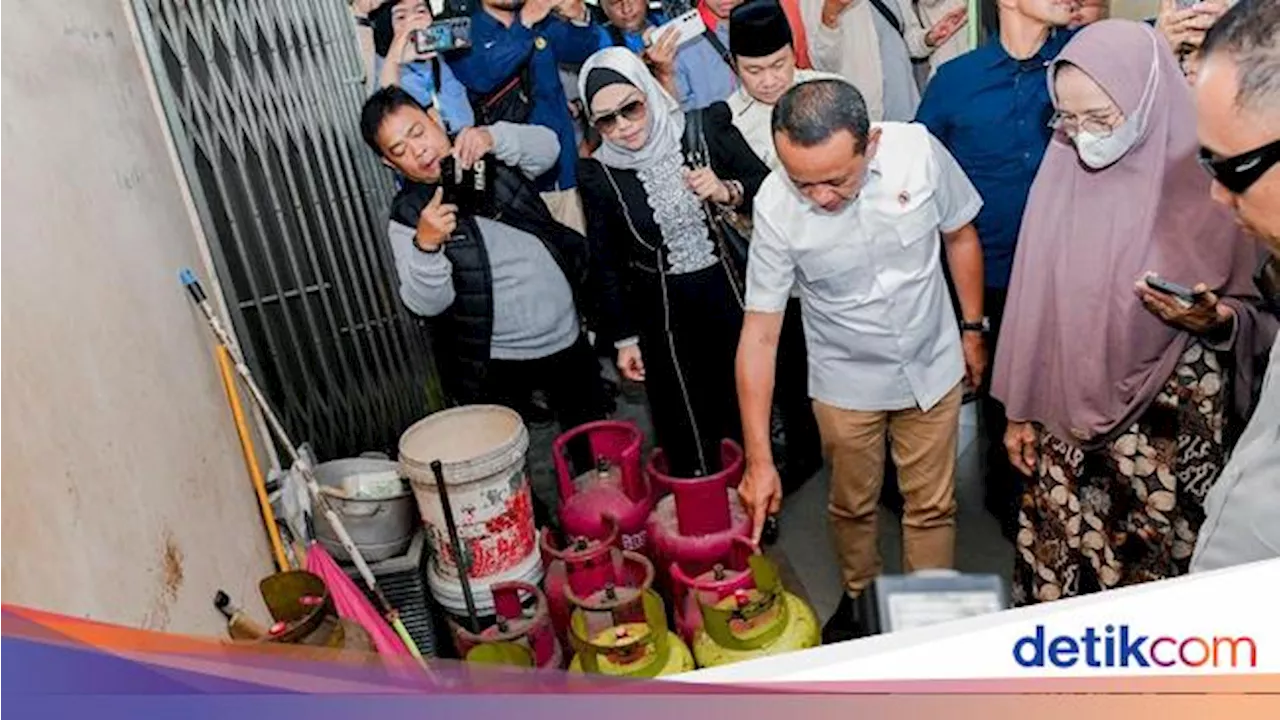 Bahlil Sidak Pangkalan Gas 3 Kg di Pekanbaru, Cek Ketersediaan Stok-Harga Jual