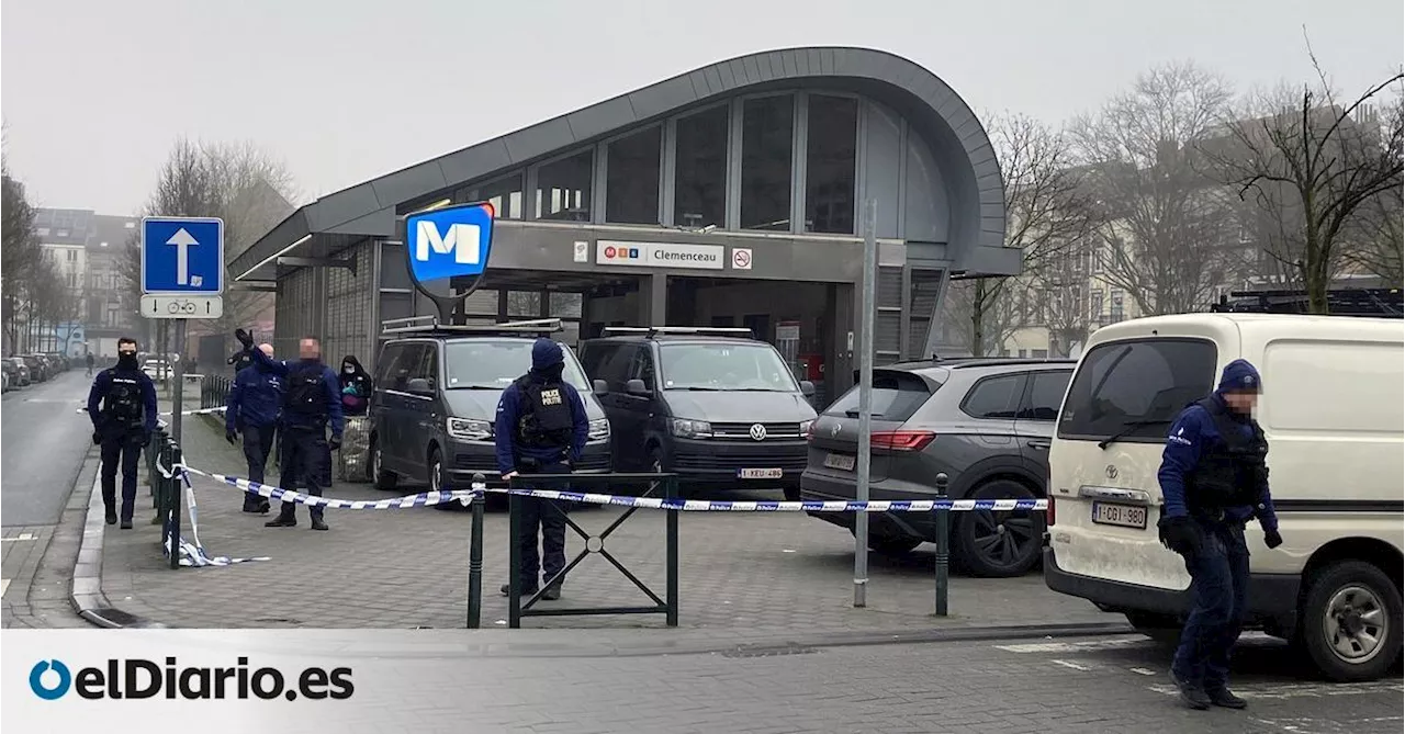 Disparos al aire con Kaláshnikovs en una estación de metro de Bruselas: 'Los sospechosos podrían estar en los túneles'