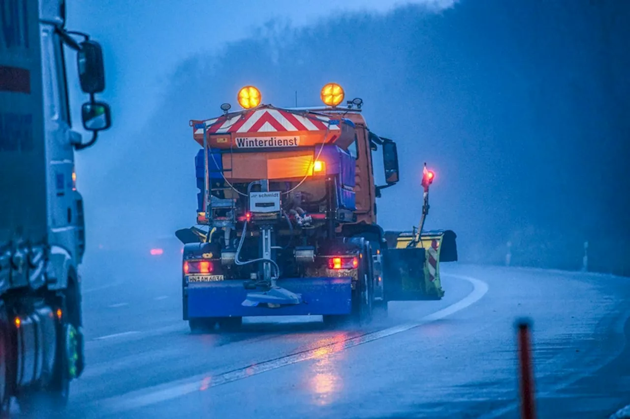 A4 zwischen Overath und Gummersbach wegen mehrerer Glatteisunfälle gesperrt