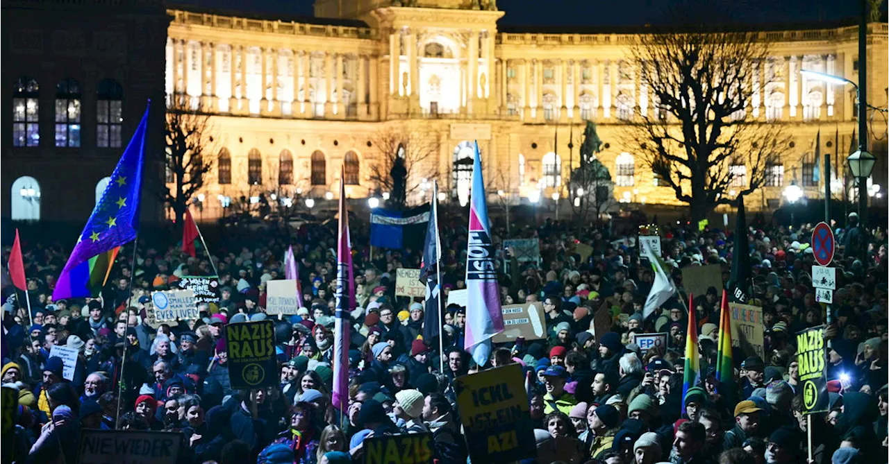 Blau-Türkis:: Turbulente Verhandlungen & Zehntausende auf der Straße