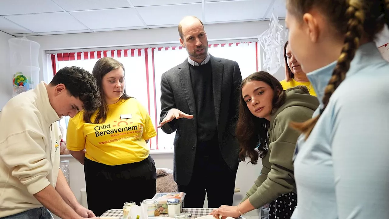 Prinz William besucht Wohltätigkeitsorganisation, die seiner Mutter am Herzen lag