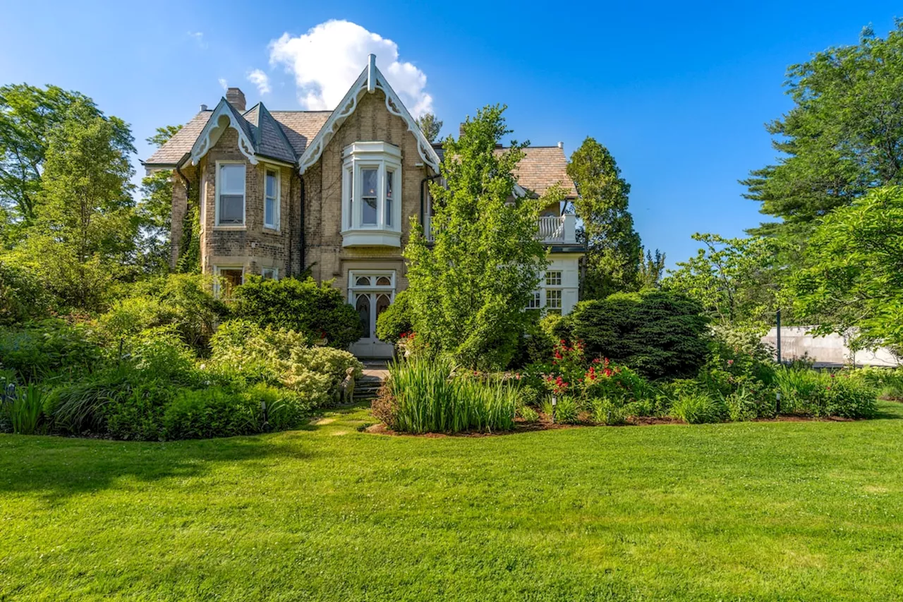 Former Cineplex executive goes the auction route to sell his Paris, Ont., home