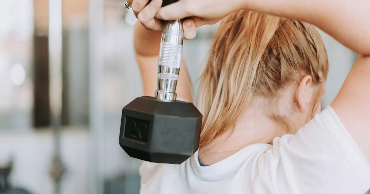 Signs You're Gripping Weights Wrong (and How to Fix It)