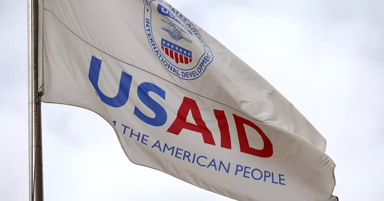 Leavitt denuncia gli sprechi woke dell'UsAid, senza parlare degli aiuti ai paesi in difficoltà