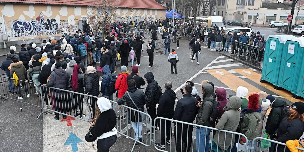 Torino: Speranza di Soluzione per le Code all'Ufficio Immigrazione