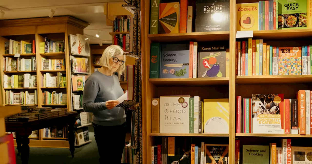 Waterstones Booksellers Ireland Reports Encouraging Growth Despite Market Challenges