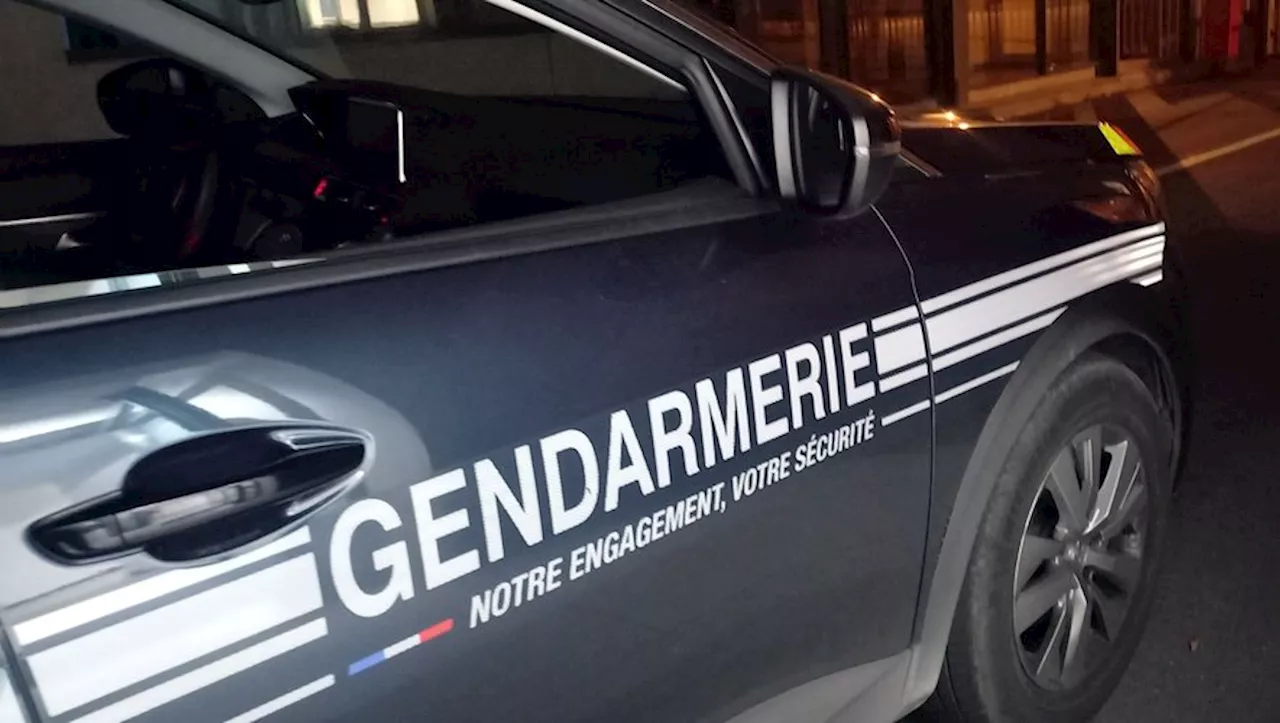 Une jeune fille de 15 ans passe la nuit à l'extérieur après une dispute avec sa mère