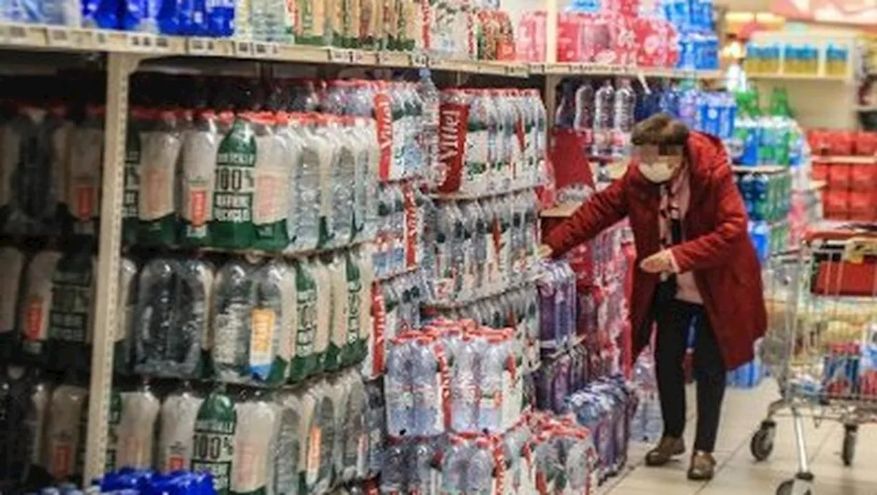 Scandale des eaux en bouteille : allez-vous moins en acheter ?