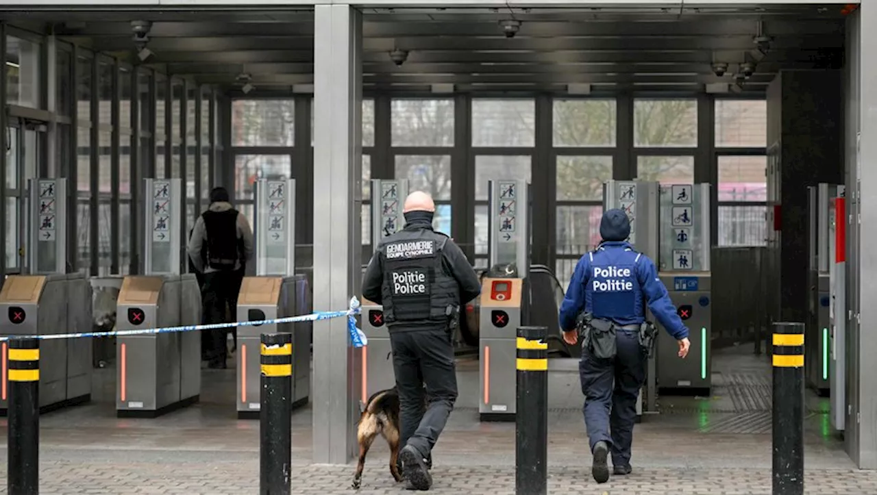 Tir de Kalachnikov devant une station de métro à Bruxelles : l'appel à la 'mobilisation générale'