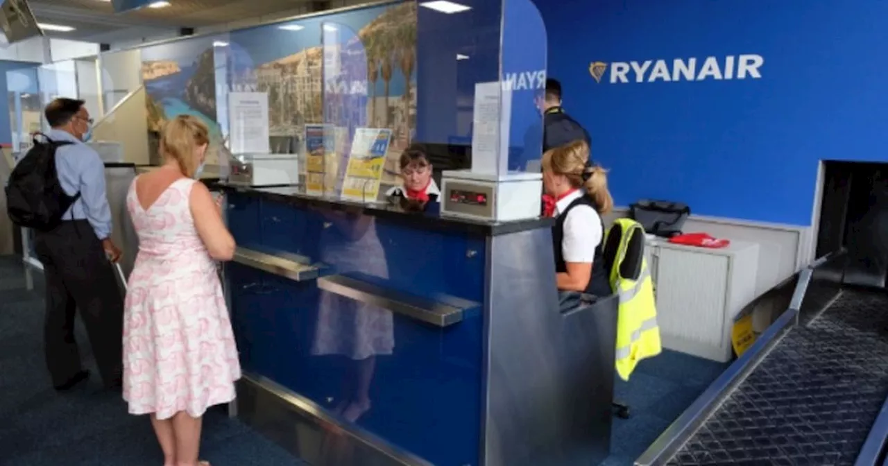 Ryanair's Digital Boarding Pass Policy Sparks Passenger Backlash