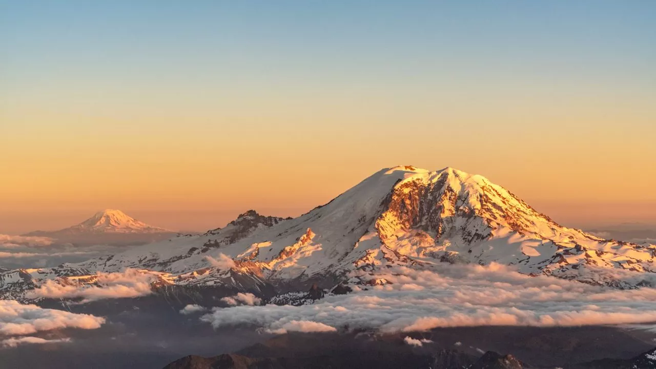 Long-Dormant Volcanoes in the Cascades Harbor Magma Reservoirs