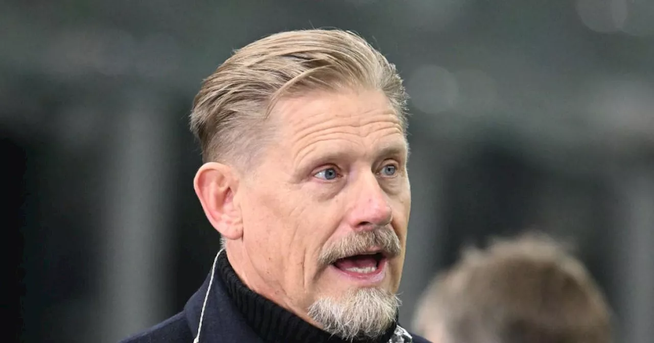 Schmeichel Backs Hojlund Despite Goal Drought and Dropping