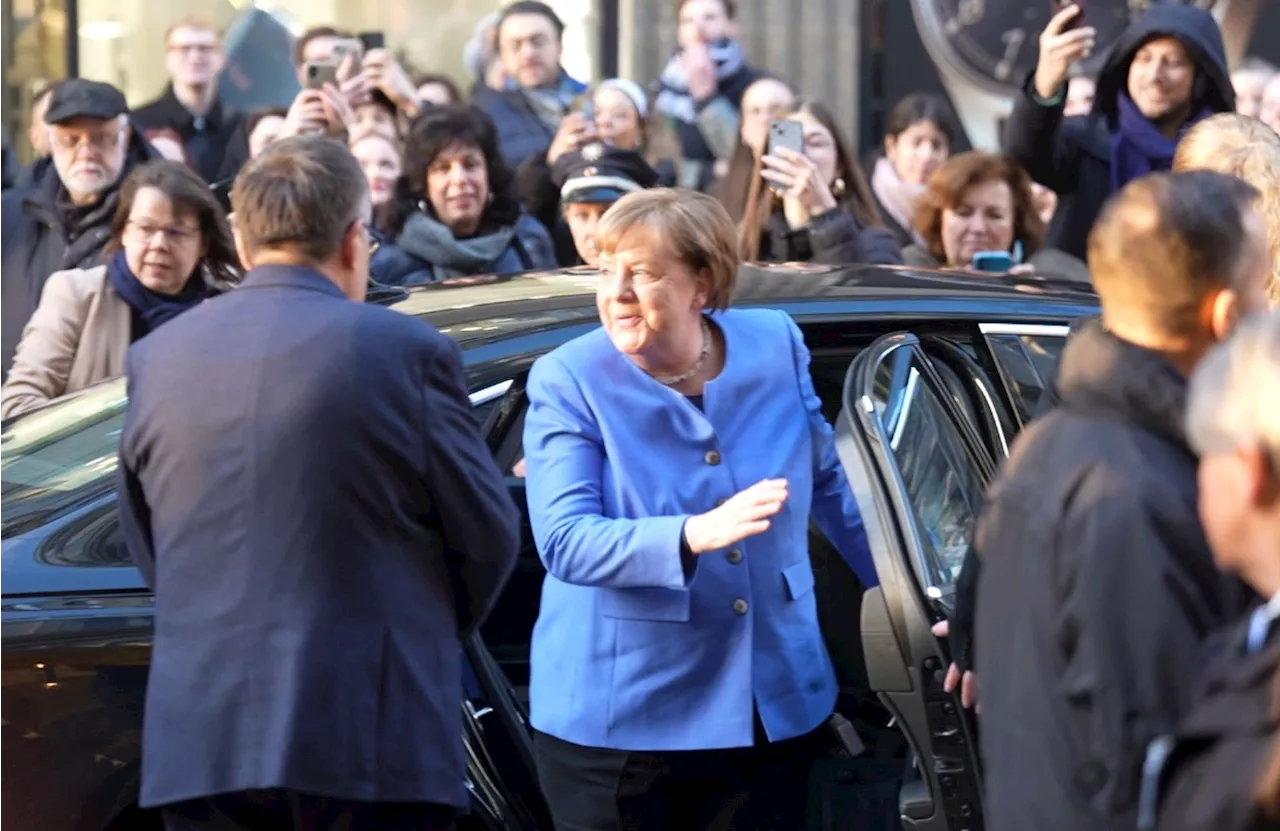 Angela Merkels Memoiren lösen in Hamburg einen Kundenansturm aus