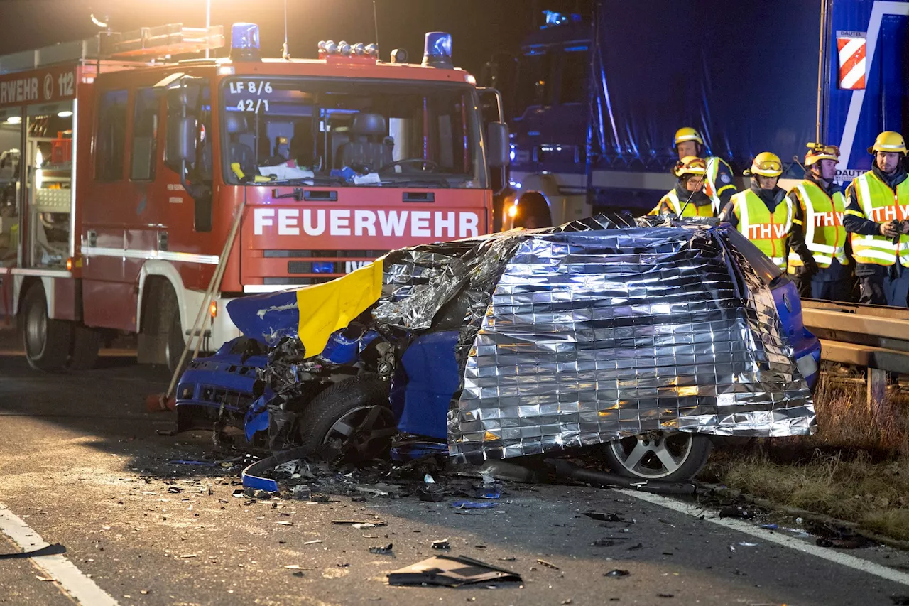 Tödlicher Unfall auf der B4: 18-Jährige als Geisterfahrer ums Leben gekommen