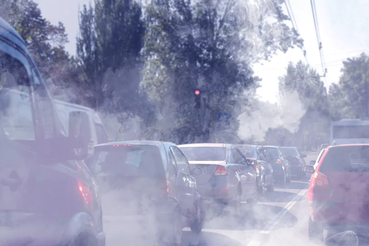 Air Pollution Linked to Increased Risk of Severe Respiratory Infections in Adults