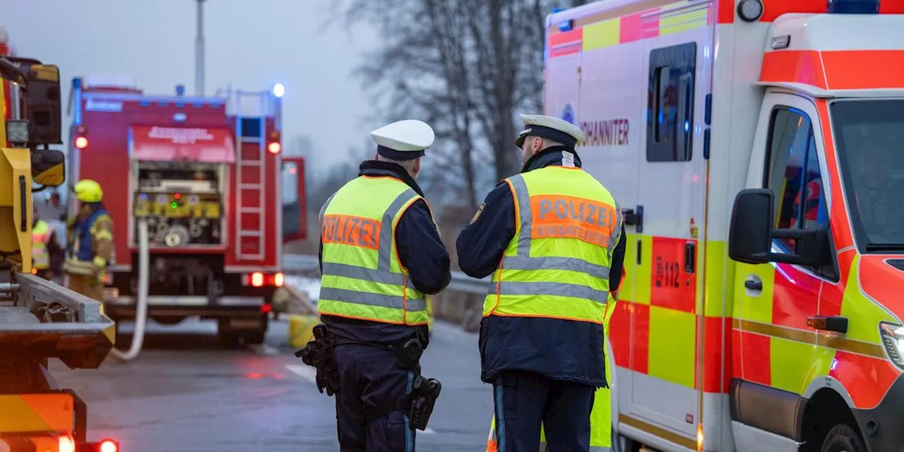 Tödlicher Unfall auf der B16 bei Regensburg