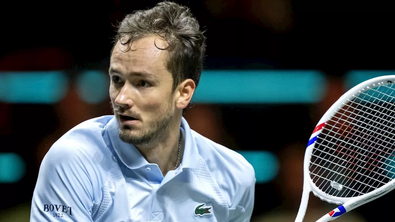 Bellucci Verrast Medvedev en Stopt in ABN Amro Open Kwartfinale