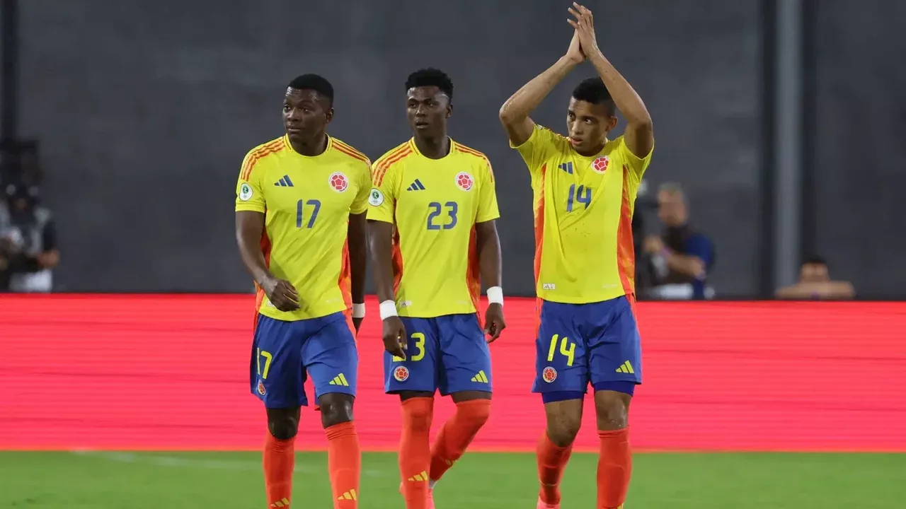 Jordan Barrera marca un golazo y le da la ventaja parcial a Colombia frente a Paraguay