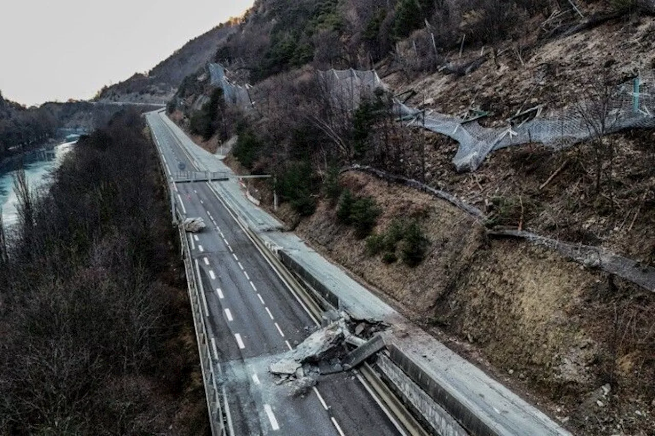 Eboulement en Savoie : la route vers les stations rouverte au moins sur une voie vendredi