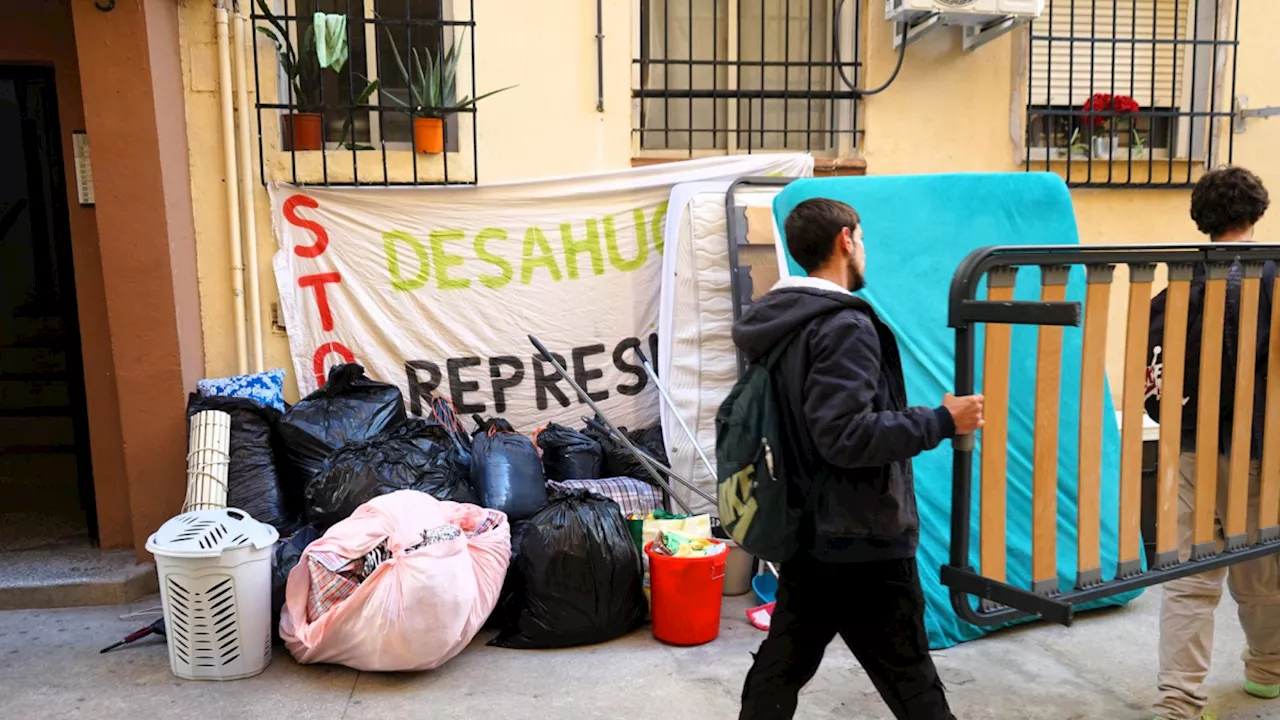 Desahucian a una mujer y a sus tres hijos menores en Málaga por no poder pagar el alquiler