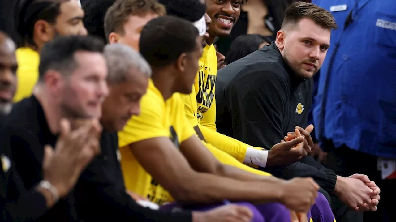 Luka Doncic als Zuschauer: Los Angeles Lakers siegen nach Mega-Transfer