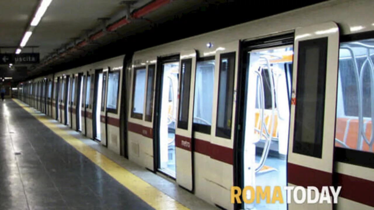 Decesso a bordo della Metro A, uomo di 67 anni morto a Cornelia