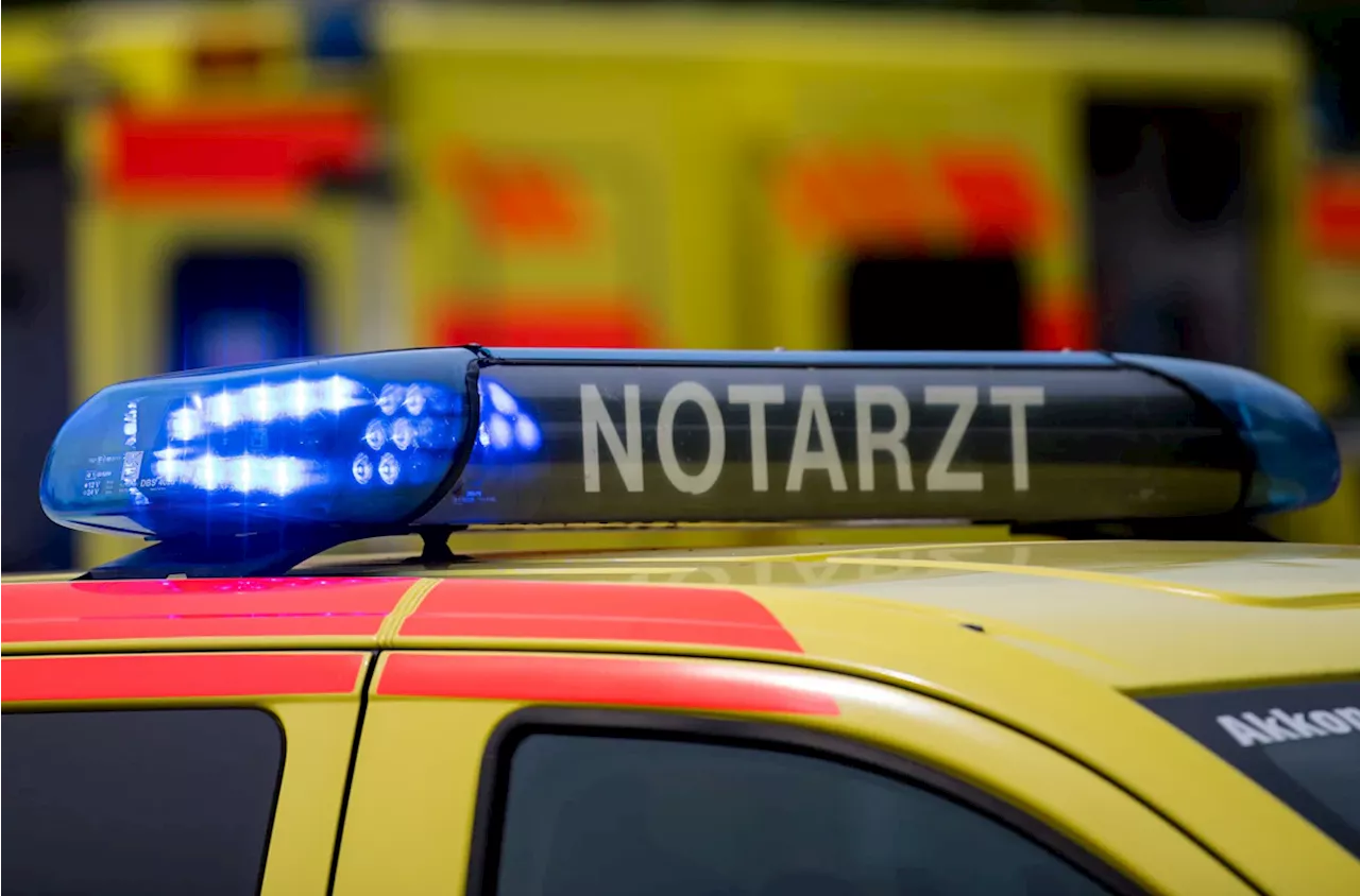 München-Nymphenburg: Radfahrerin nach Zusammenstoß mit Auto gestorben