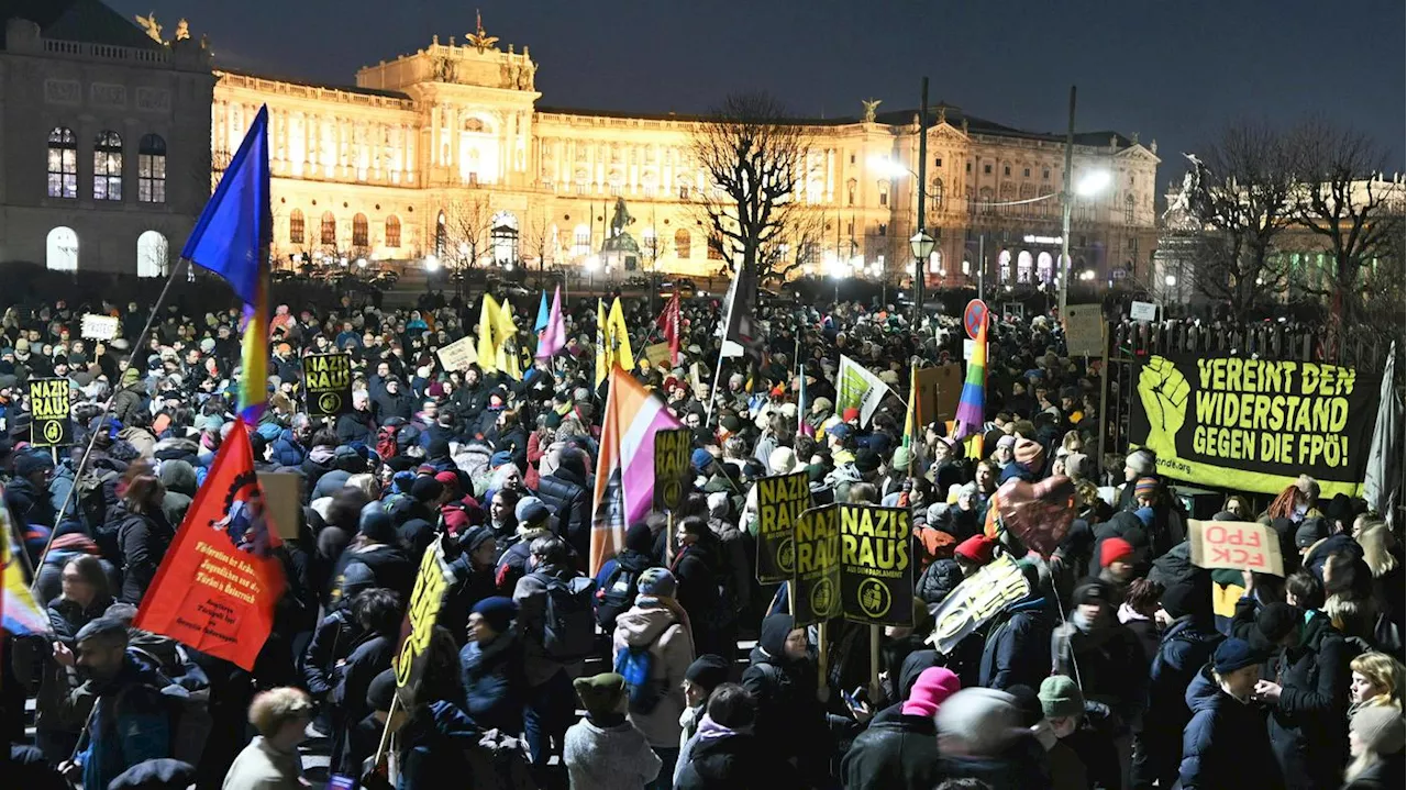 „Menschenrechte statt rechte Menschen“: Erneut große Demonstration gegen FPÖ-ÖVP-Regierung in Österreich