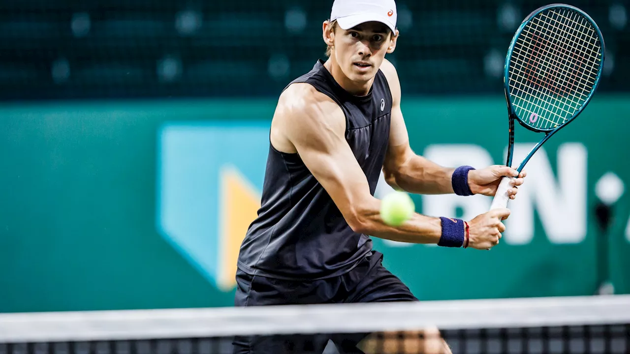 Katie Boulter’s fiance Alex de Minaur looks ripped as he shows off stunning body transformation...