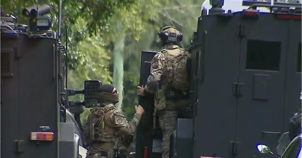 Stand-Off With Suspected Gunman on Gold Coast