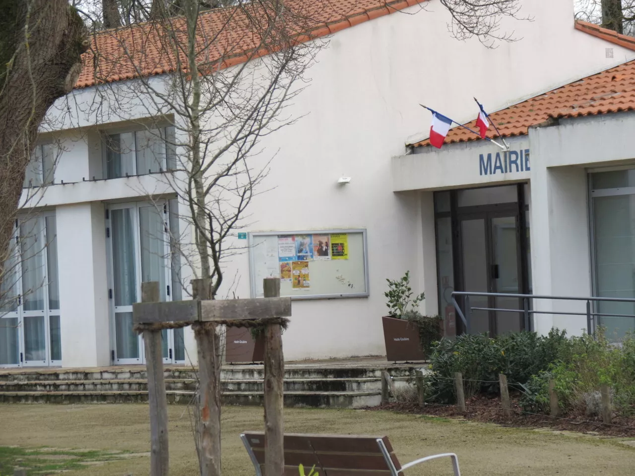 Condamnation d'un conseiller municipal pour agression sexuelle: choc à la mairie de Haute-Goulaine