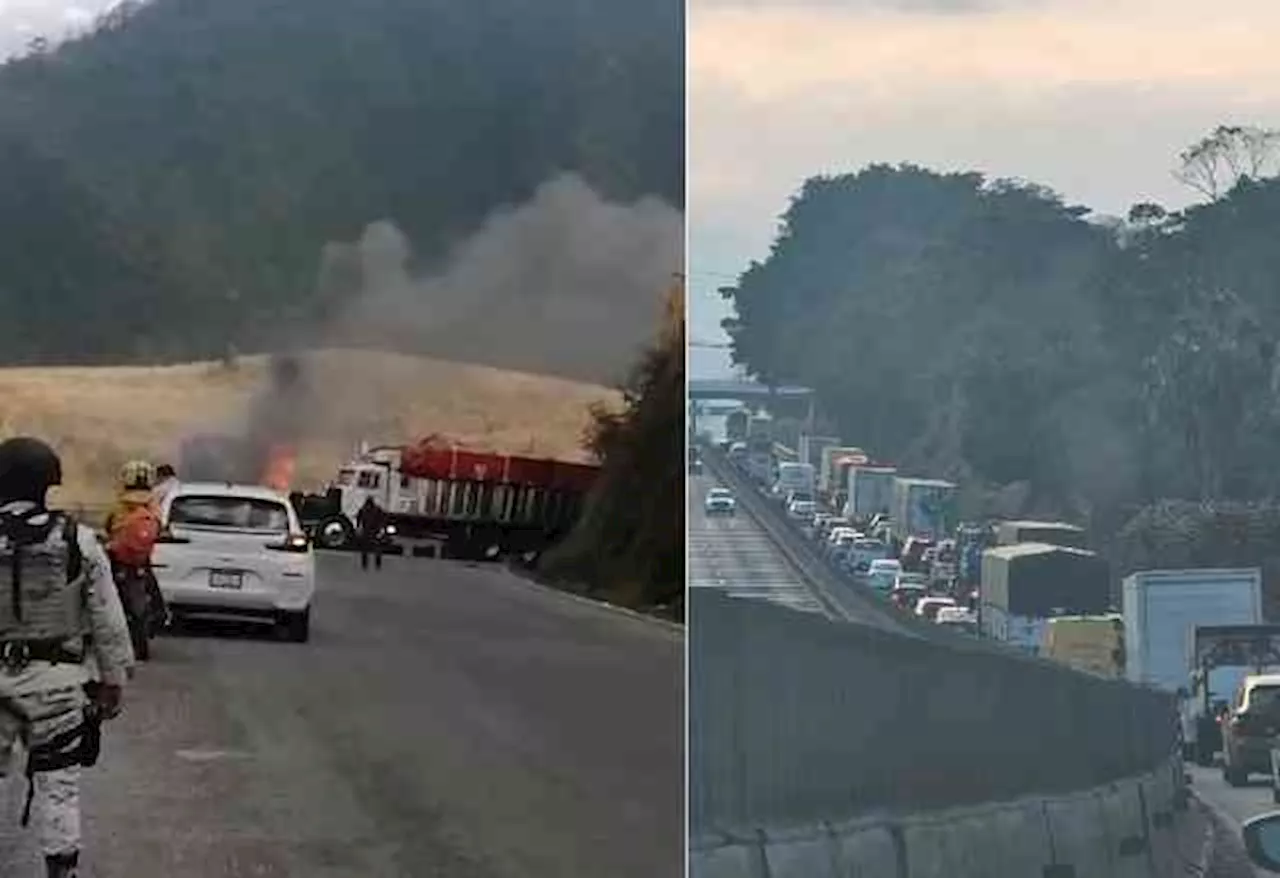 Se incendió torton tras chocar con tráiler, en autopista de Maltrata