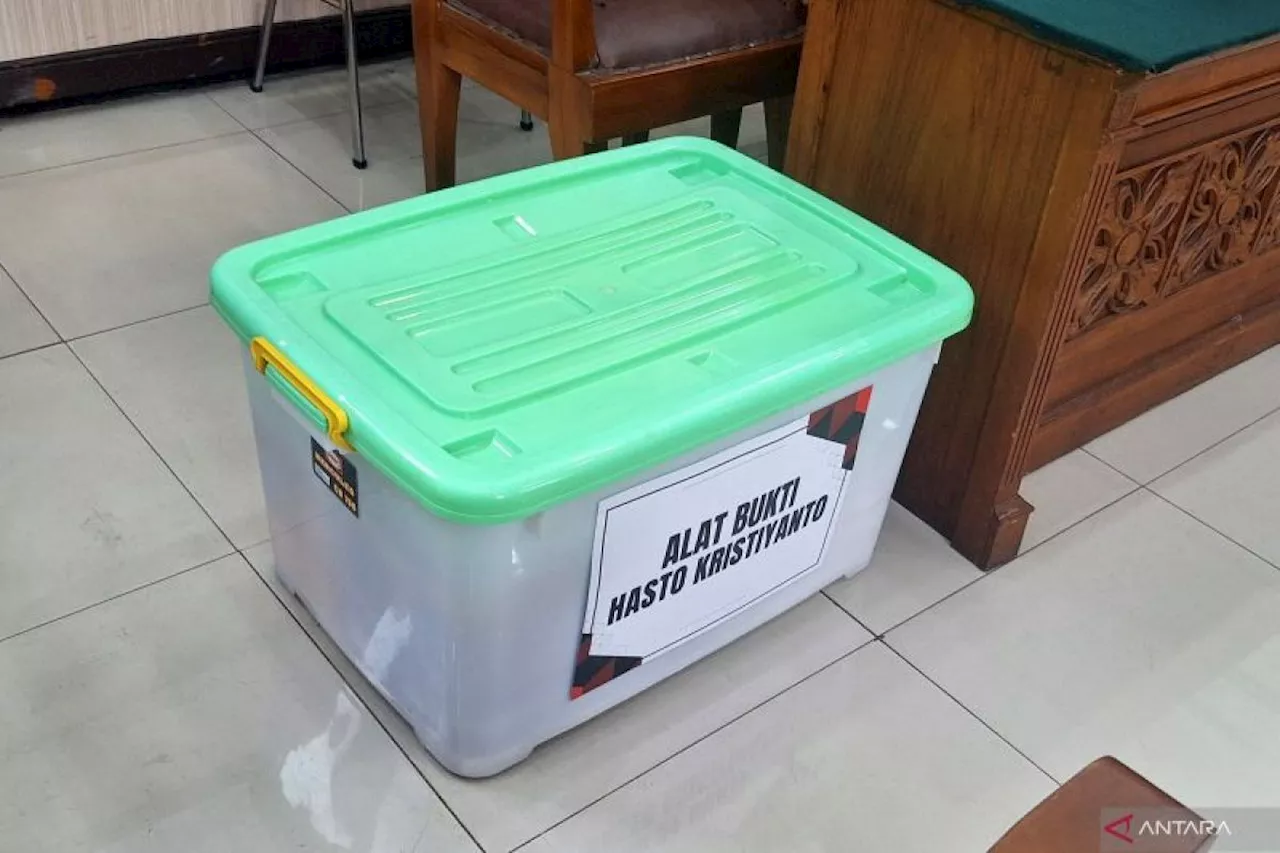 Hasto Kristiyanto Ajukan 41 Bukti dalam Sidang Praperadilan Melawan KPK