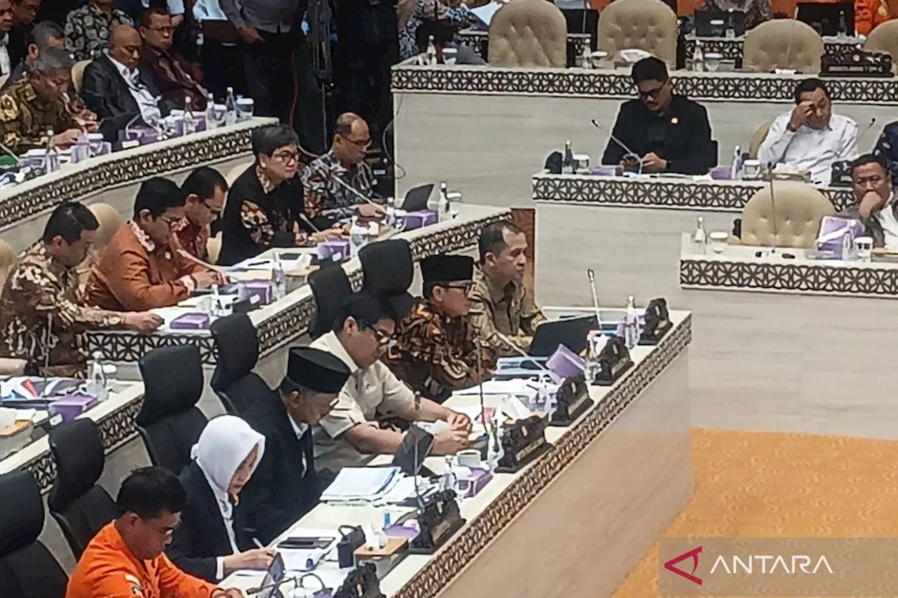 Kemendes PDT Pangkas Anggaran Rp1.034 Triliun