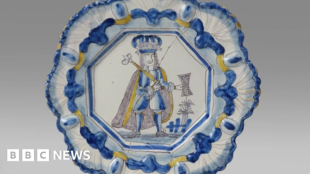 Devon family's historic plates fetch more than £20k at auction