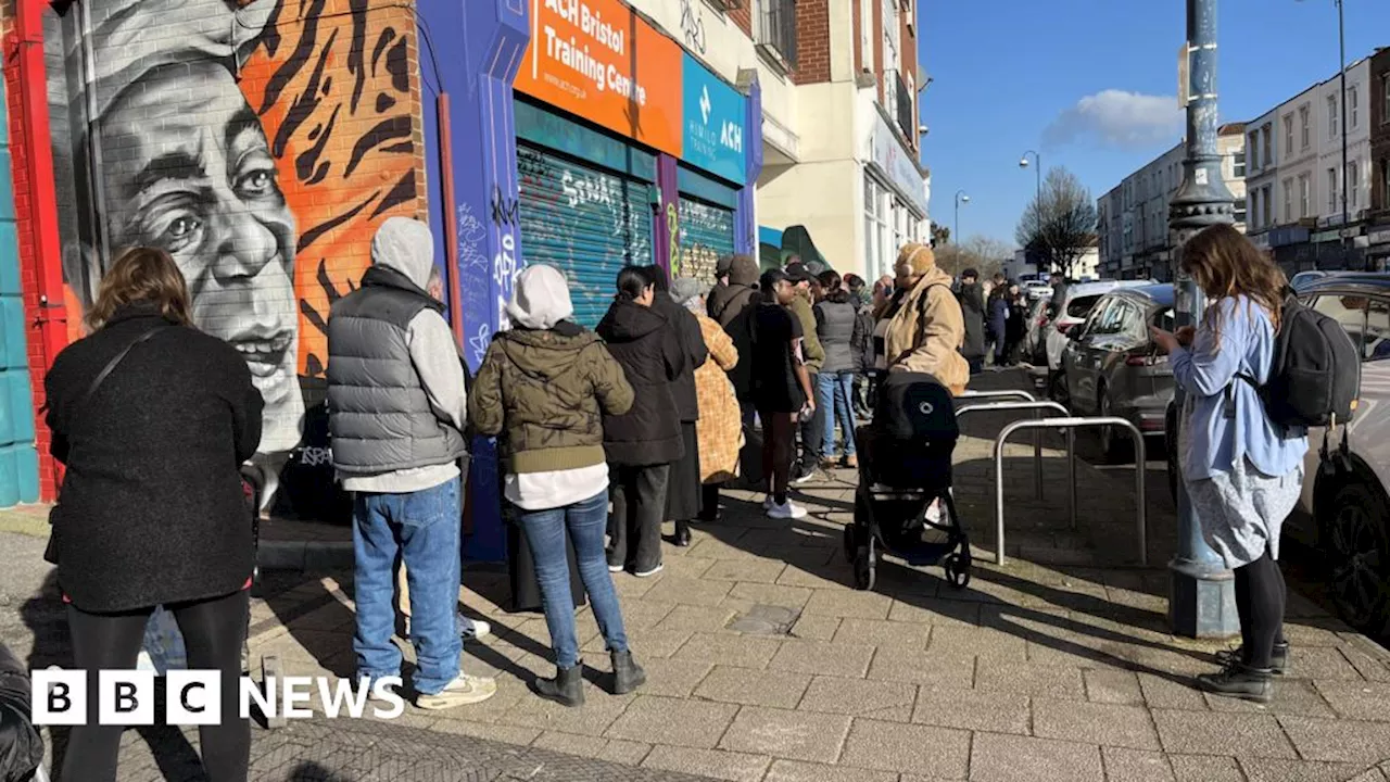 Long Queues at Bristol Dental Surgery Highlight NHS Crisis