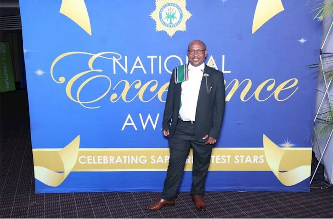 Sergeant Mudzuli honoured at SAPS Excellence Awards