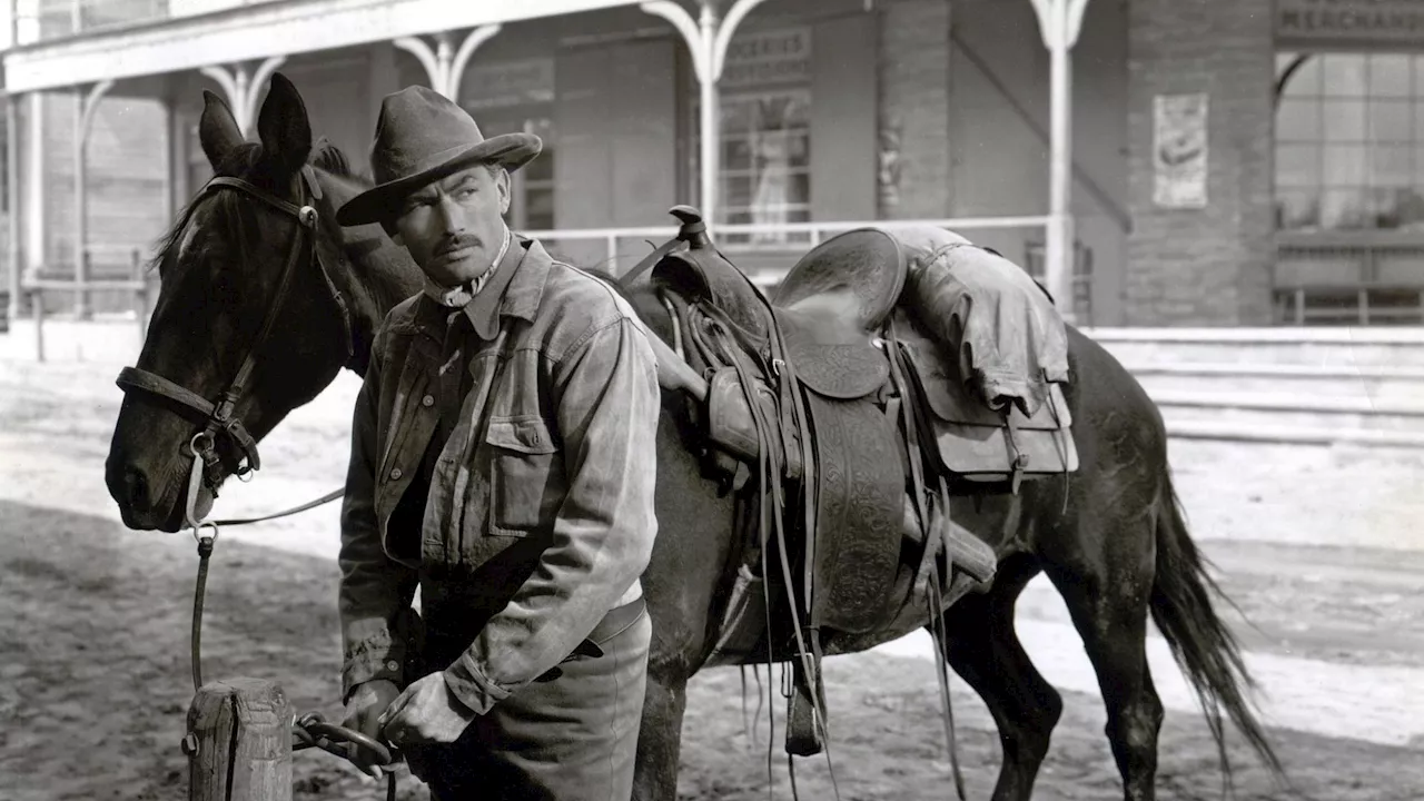 Ethan Hawke to Reimagine Classic Western, 'The Gunfighter'