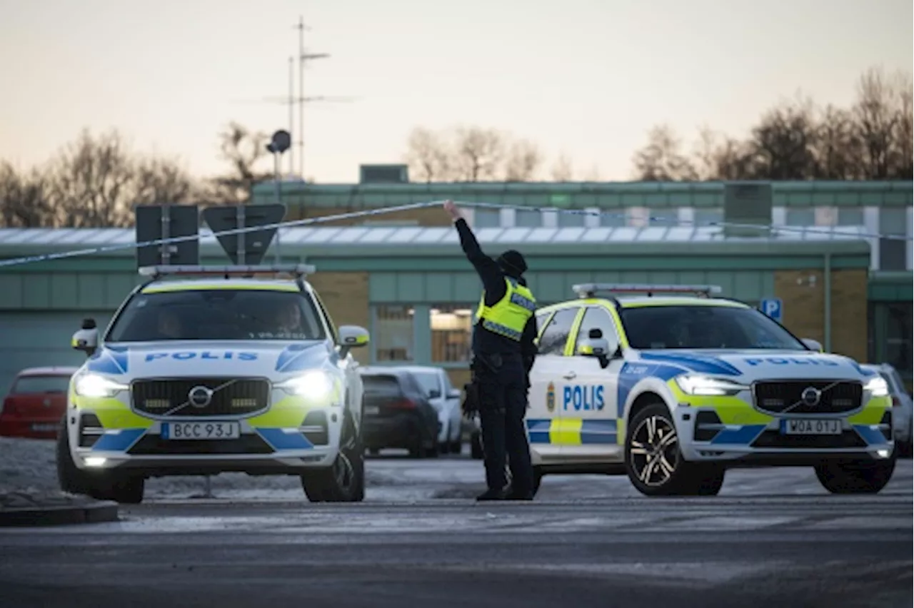 Fusillade à Örebro: un homme en proie au repli social abat 10 personnes