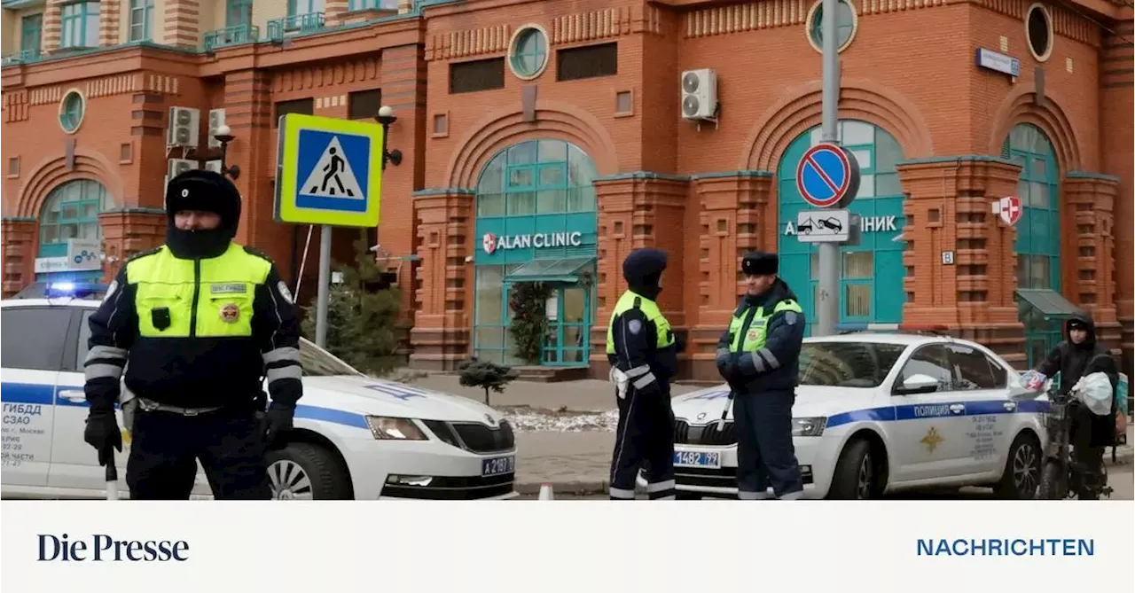 Russischer Liedermacher stirbt bei polizeilicher Durchsuchung durch Sturz aus dem Fenster