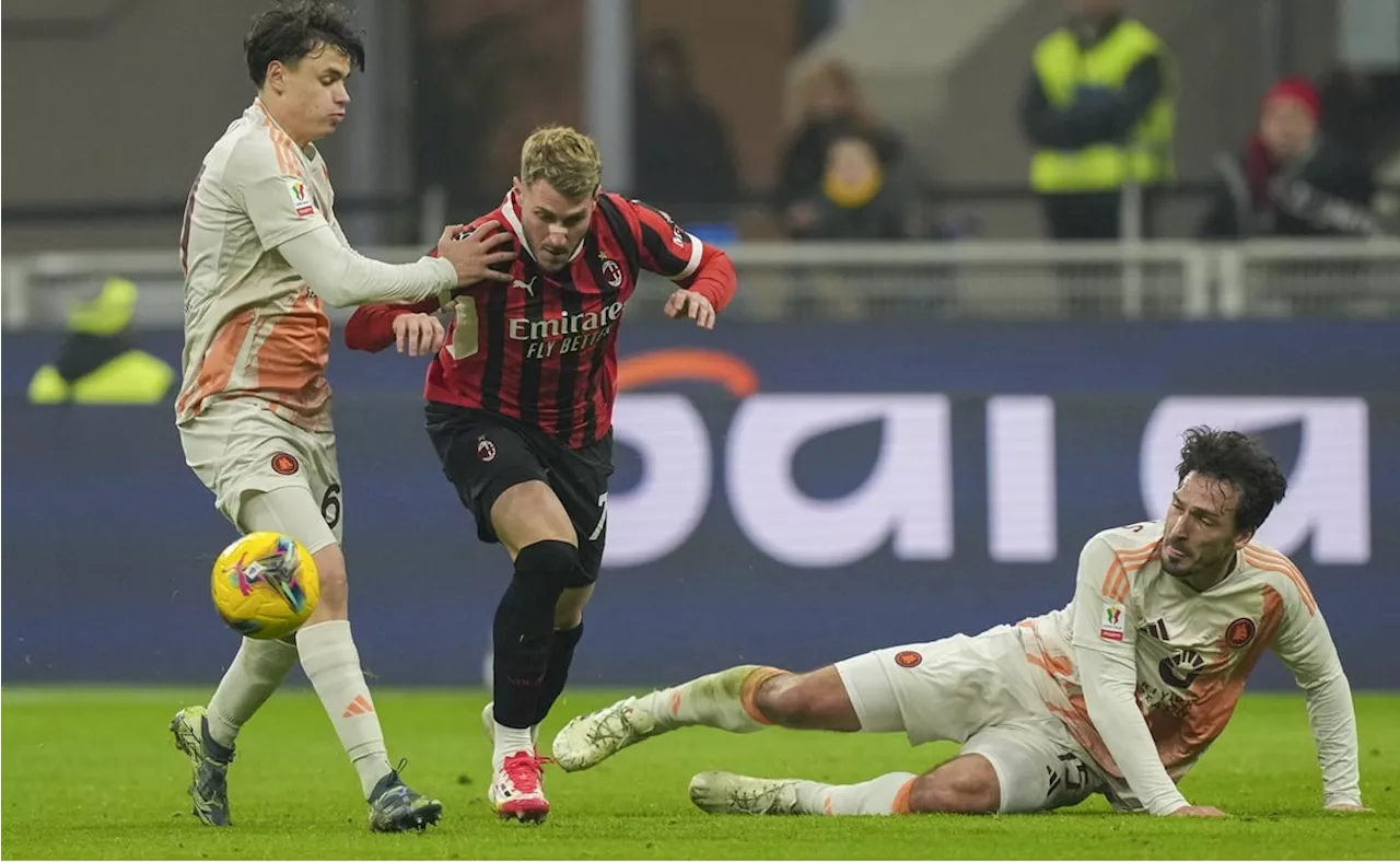 Santiago Giménez marca en su debut con el AC Milan