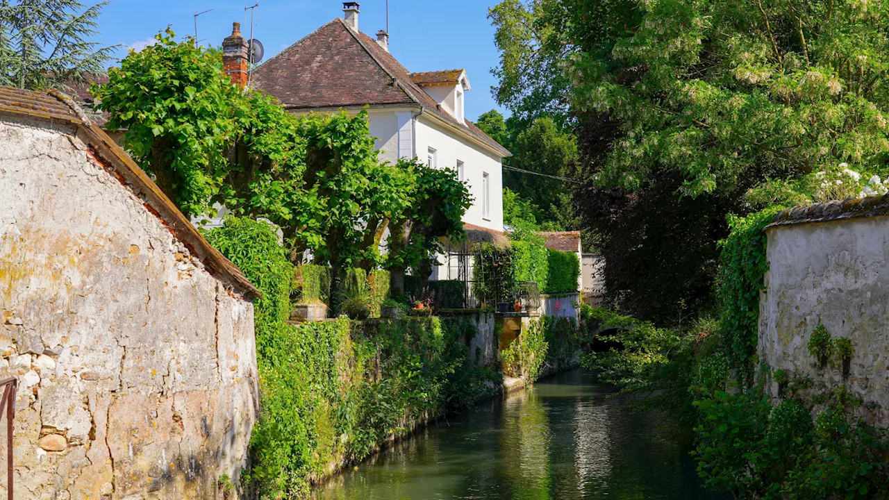 Crécy-la-Chapelle : Le Village Médiéval Enchanté à Une Heure de Paris