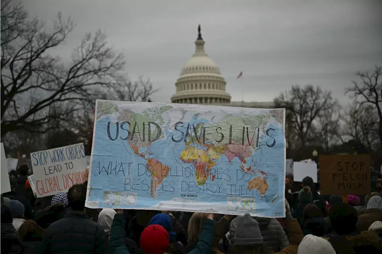 Rakyat AS Lawan Presiden Trump dan Gagasan-gagasan Anehnya