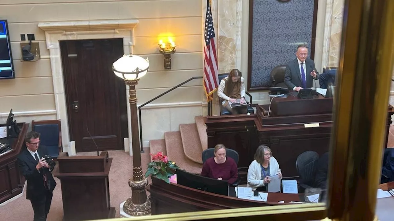 Utah Senate Ends Collective Bargaining for Public Workers