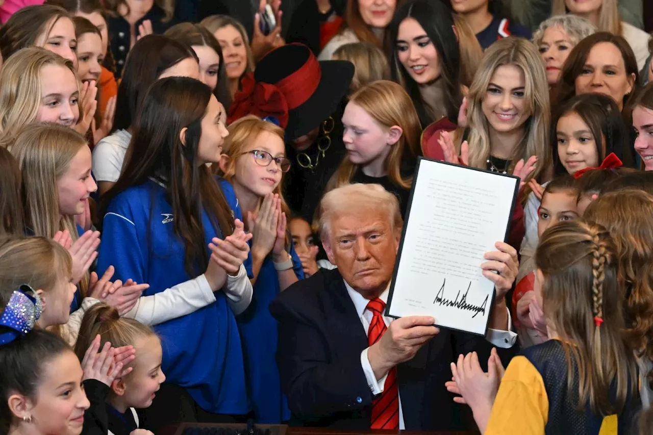 Trump signe un décret visant à empêcher les athlètes transgenres de participer aux sports féminins