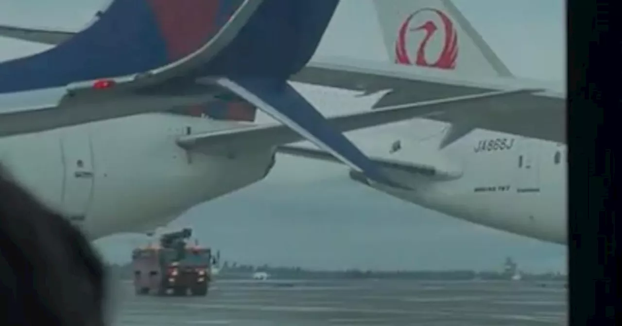 Chocan aviones de Japan Airlines y Delta Airlines en el Aeropuerto de Seattle